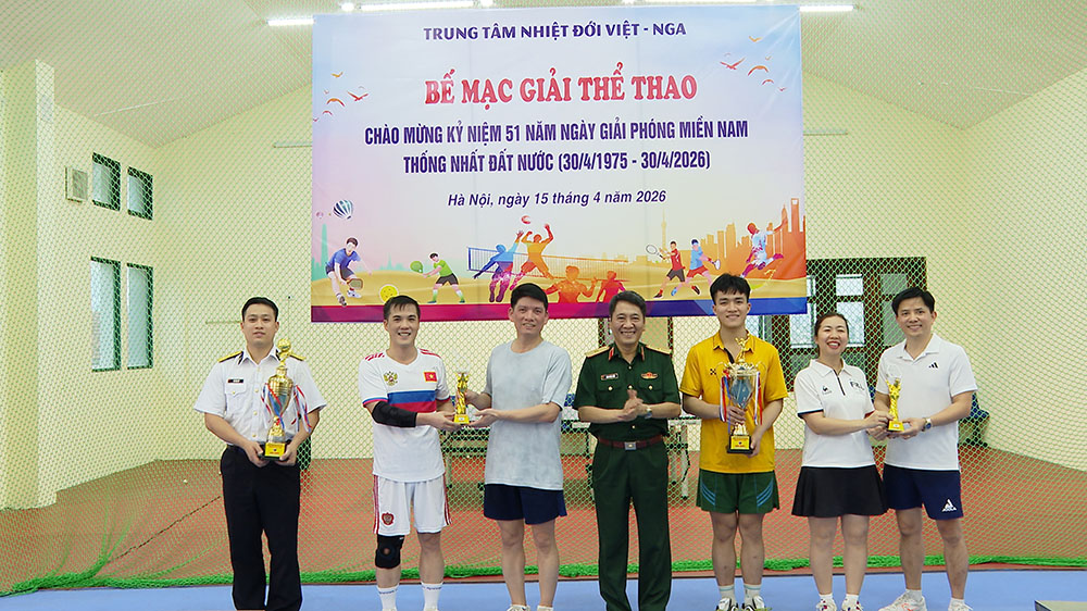 Sôi nổi hoạt động thi đấu thể thao chào mừng kỷ niệm 51 năm Ngày Giải phóng miền Nam và Ngày Quốc tế Lao động 1/5